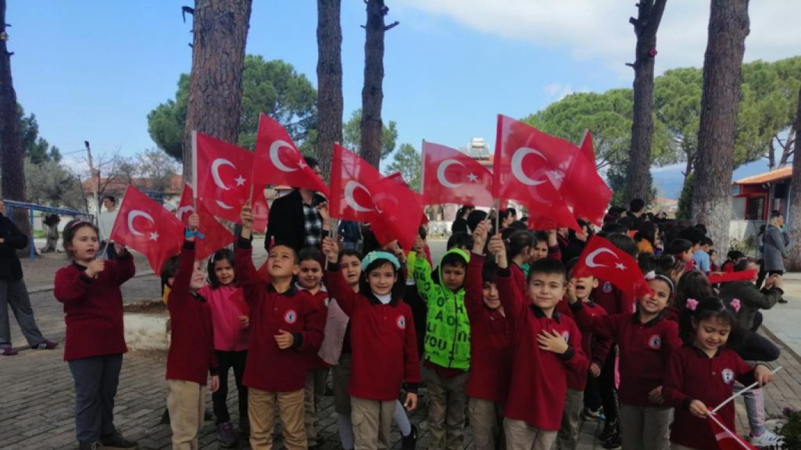 İstiklal Marşının Kabulünün 102.yılı Okulumuzda Coşku ile Kutlandı